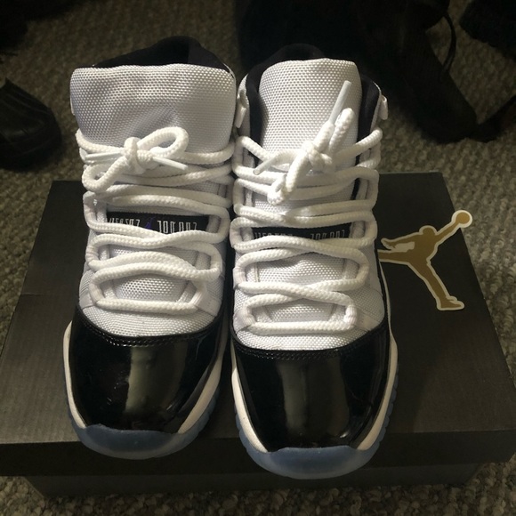 COPY - New Size4 Boys Jordan 11 Retro Concord (20… - Picture 4 of 8